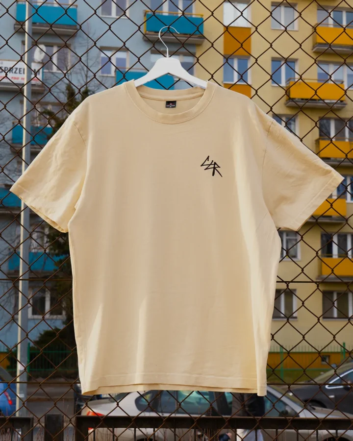 Koszulka ORZEŁ Tribute oversize kremowa Koszulka ORZEŁ Tribute oversize kremowa